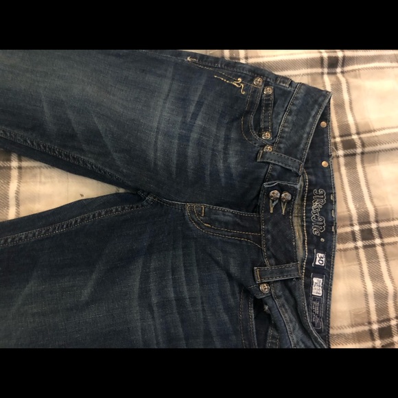 Jeans - Picture 5 of 11